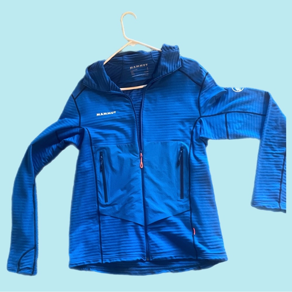 MAMMUT